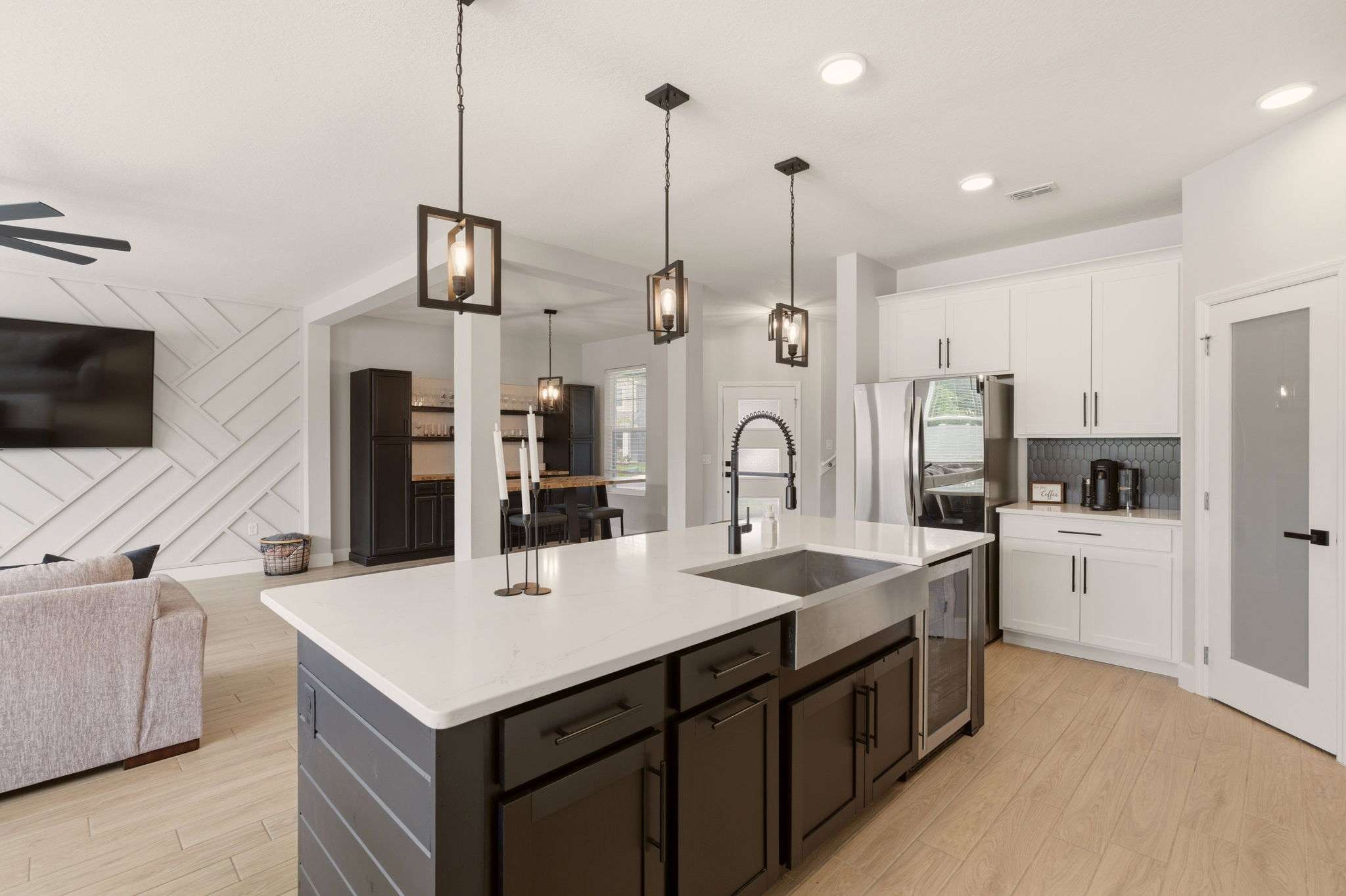 Beautiful, spacious modern home for sale in Sanford, FL area with KGV Realty Group REALTORS. Available Sanford property for sale like this with Kristin Green-Vogt Realty Group.