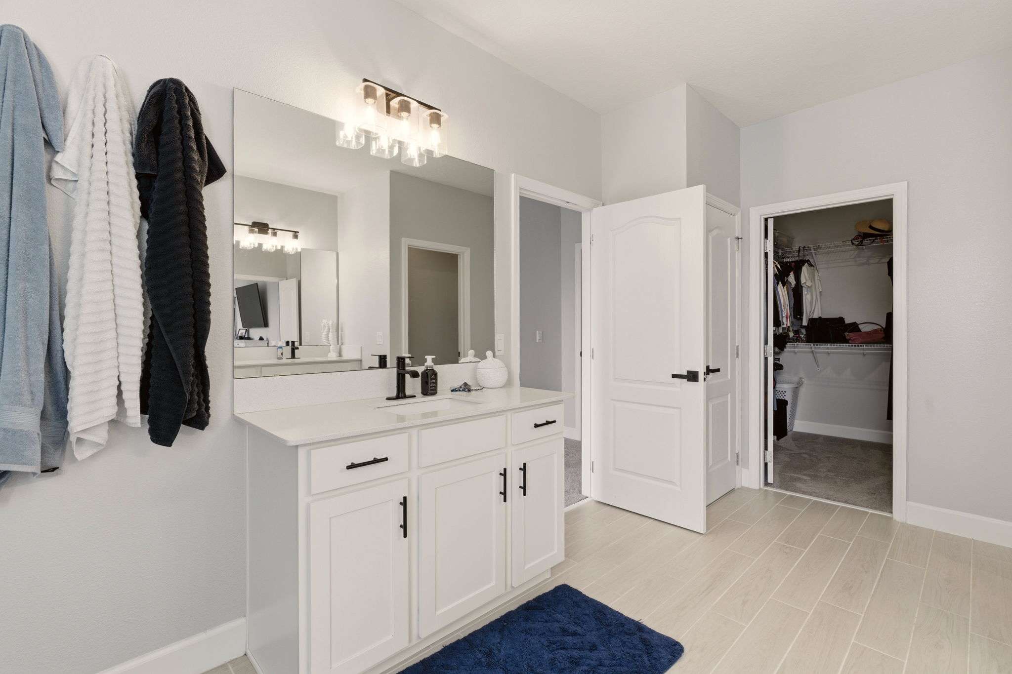 Beautiful, spacious modern home for sale in Sanford, FL area with KGV Realty Group REALTORS. Available Sanford property for sale like this with Kristin Green-Vogt Realty Group.