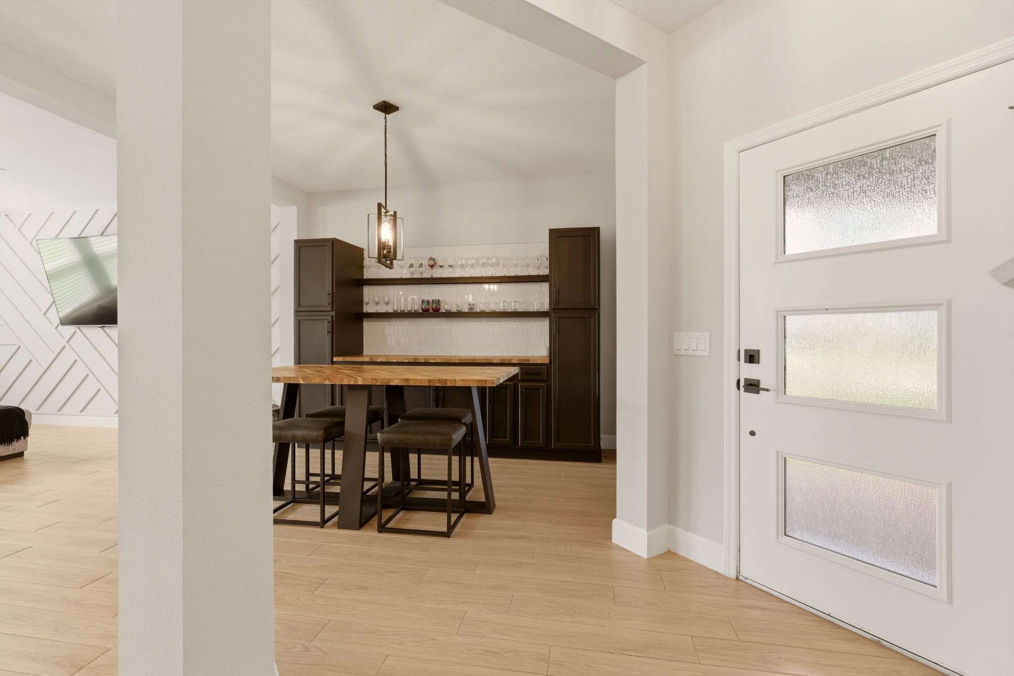 Beautiful, spacious modern home for sale in Sanford, FL area with KGV Realty Group REALTORS. Available Sanford property for sale like this with Kristin Green-Vogt Realty Group.