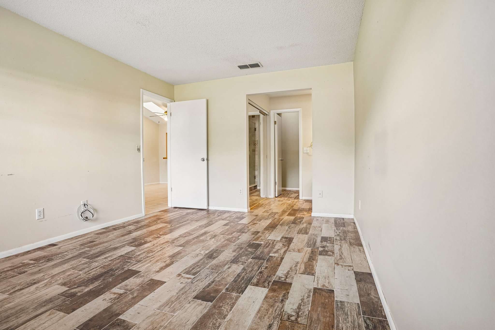 2 Bedroom condo for sale in Southport Condominium with Kristin Green-Vogt REALTOR